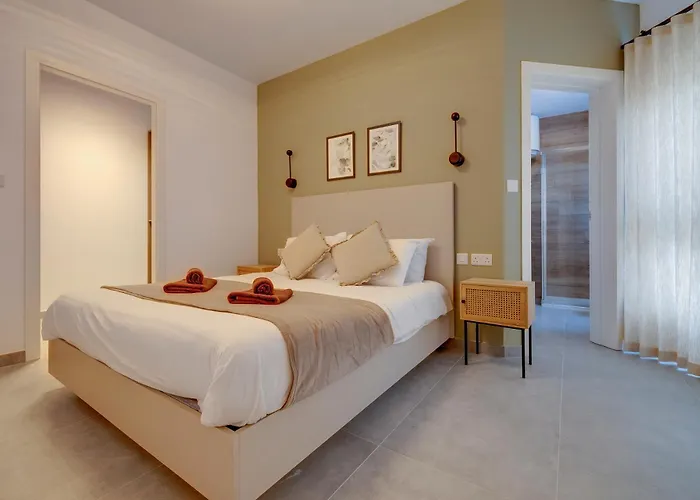 Sleek 2br By The Promenade * Sliema