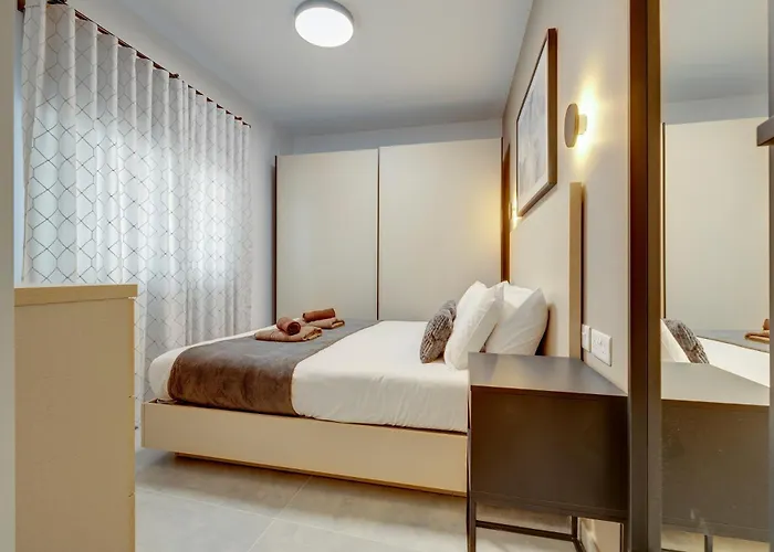 Apartament Sleek 2br By The Promenade Sliema