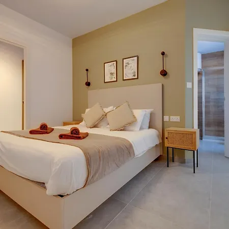 Sleek 2br By The Promenade * Sliema