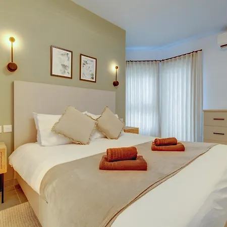 Sleek 2br By The Promenade * スリーマ