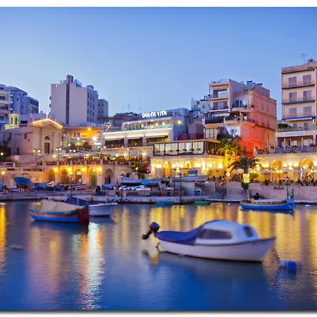 Appartement Sleek 2br By The Promenade