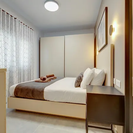 Apartment Sleek 2br By The Promenade Sliema